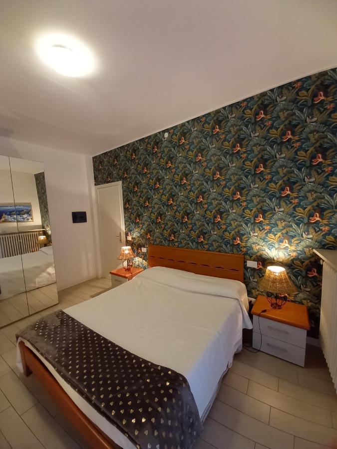 Il Nido Del Cigno Apartment Sirmione Luaran gambar