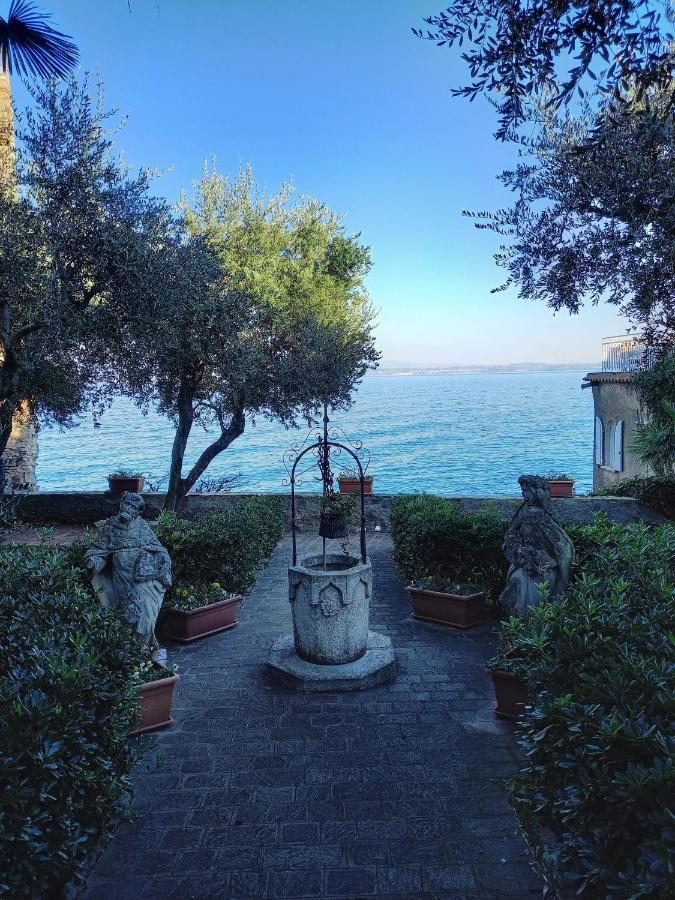 Il Nido Del Cigno Apartment Sirmione Luaran gambar